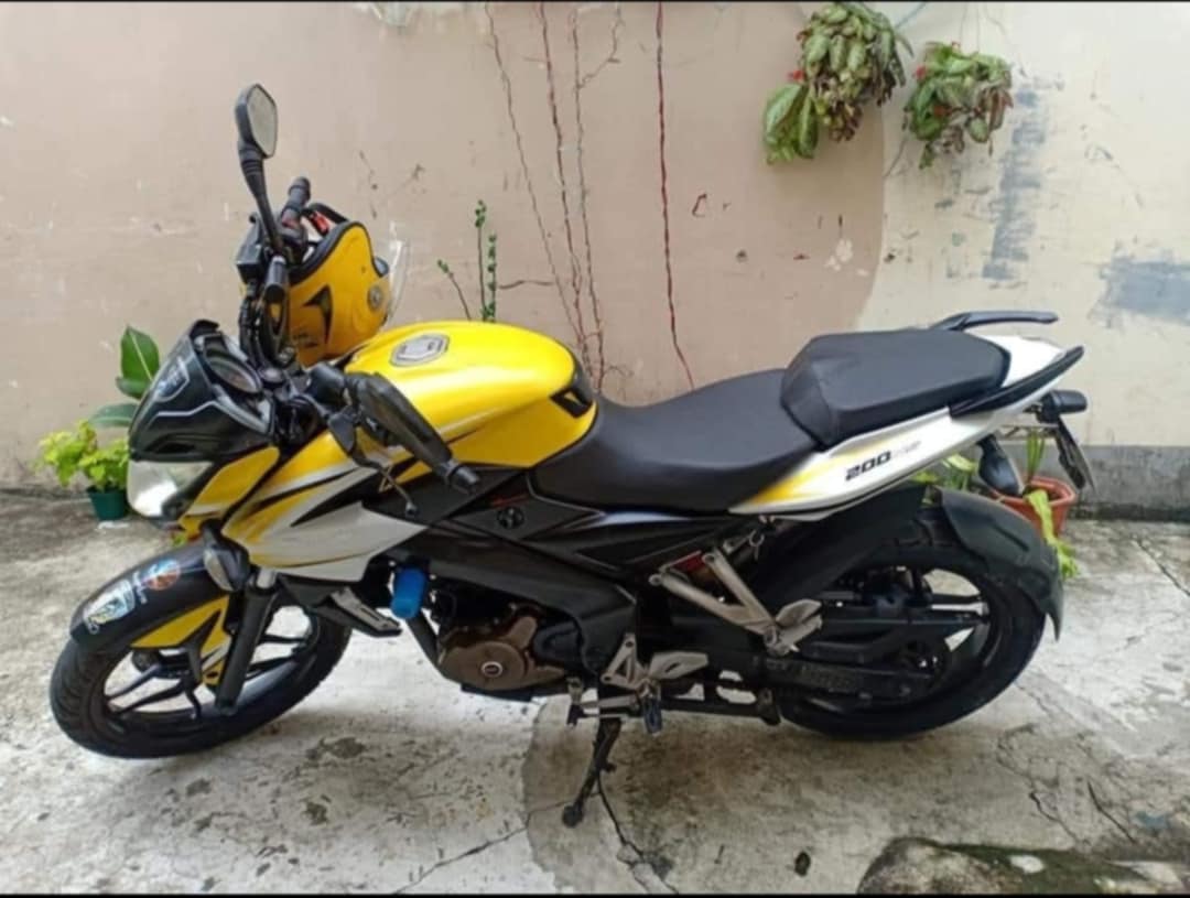 Kawasaki Rouser Ns200 2015 Model photo